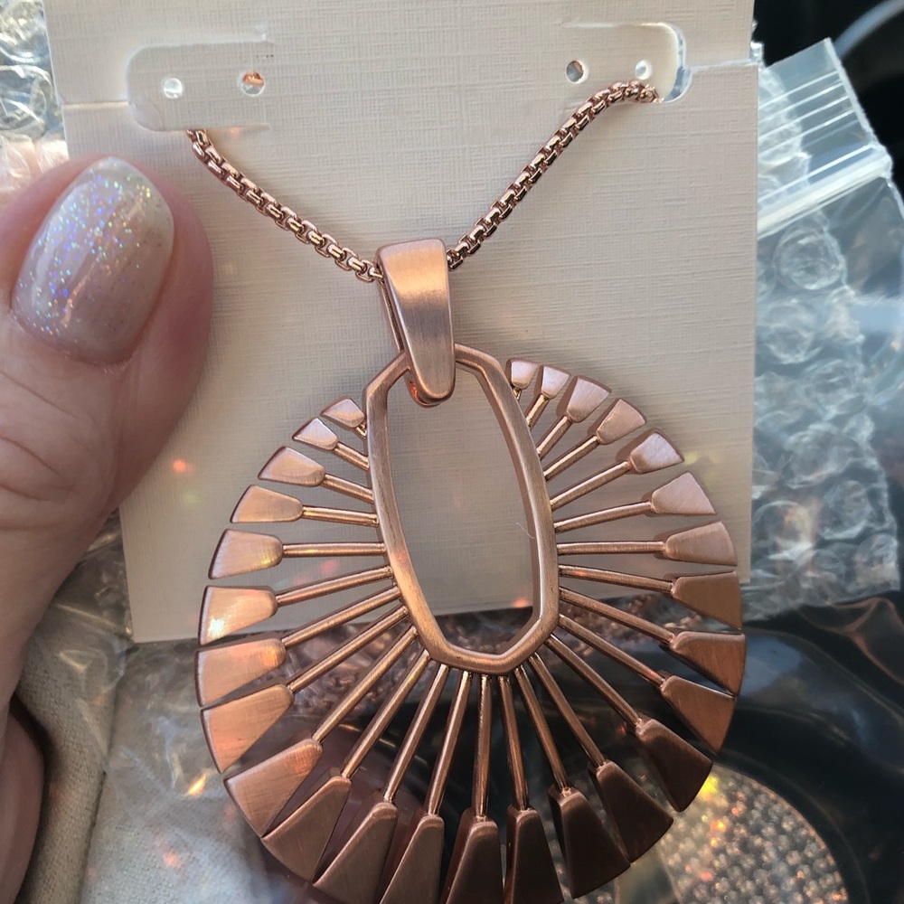 KENDRA SCOTT DEANNE NECKLACE